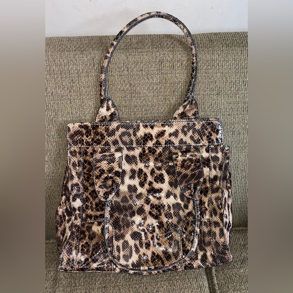 Guess Leopard Print Large Purse - Picture 5 of 5